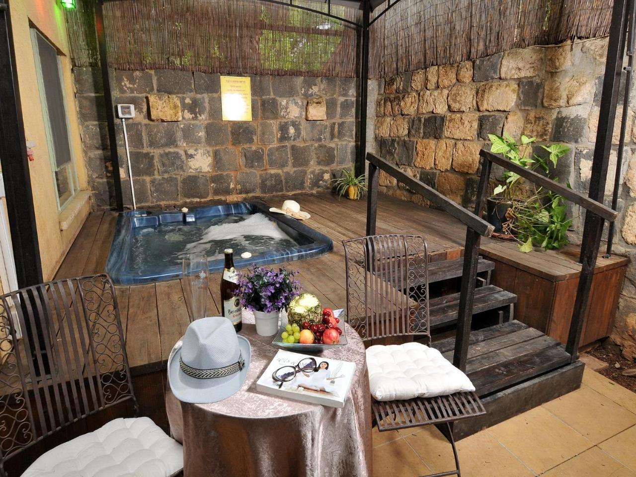 Love & Lemons Yesud HaMa'ala Exterior foto